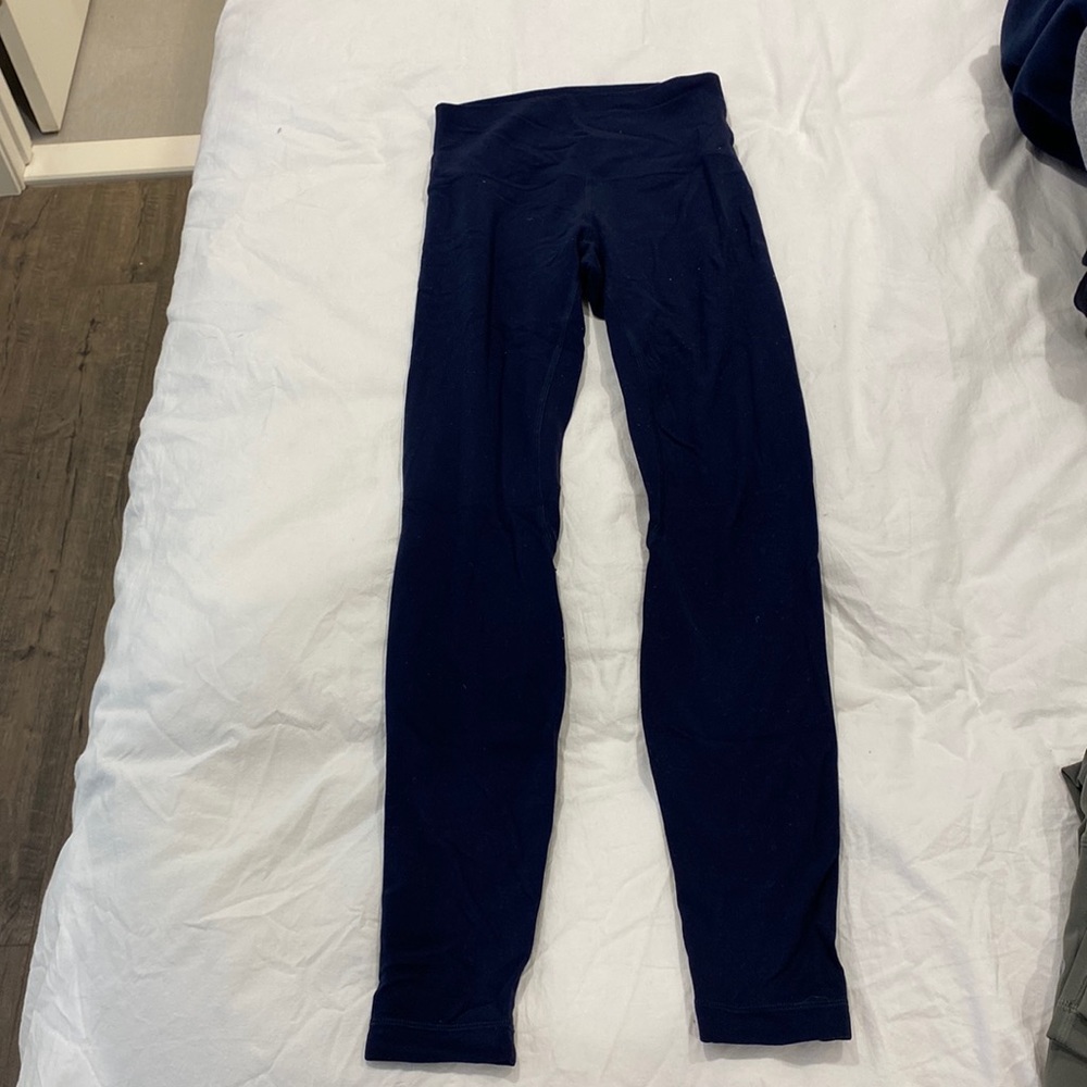 Navy LuluLemon Align leggings